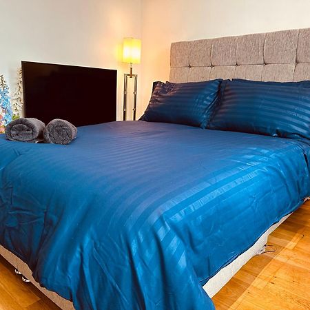 Stunning One Bedroom Studio Flat Лондон Экстерьер фото